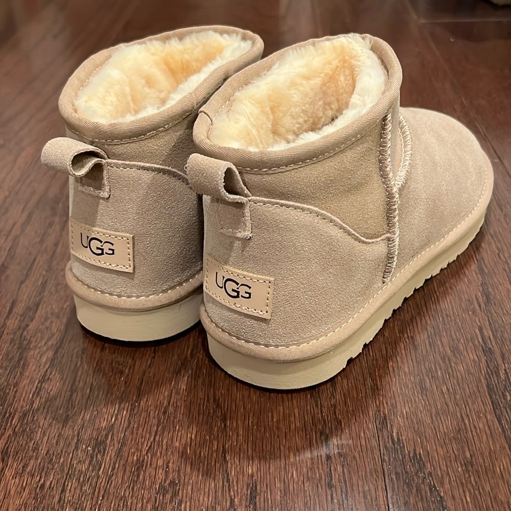 UGG Women’s Classic Ultra Mini Boots in Sand - NWOT